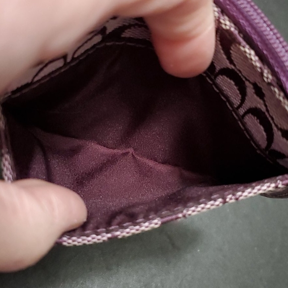 Coach purplish key fob/change purse - Picture 3 of 10